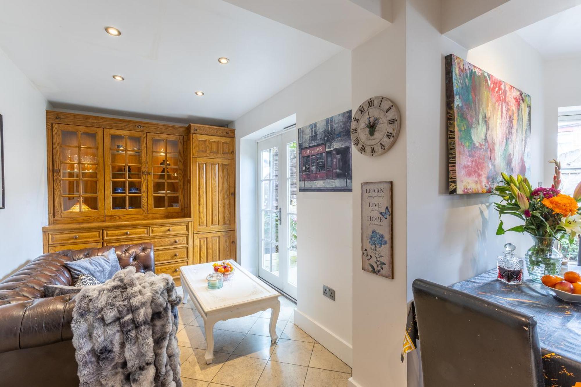 Traditional English 4 Bedroom Home In Greenwich Plumstead  Eksteriør bilde